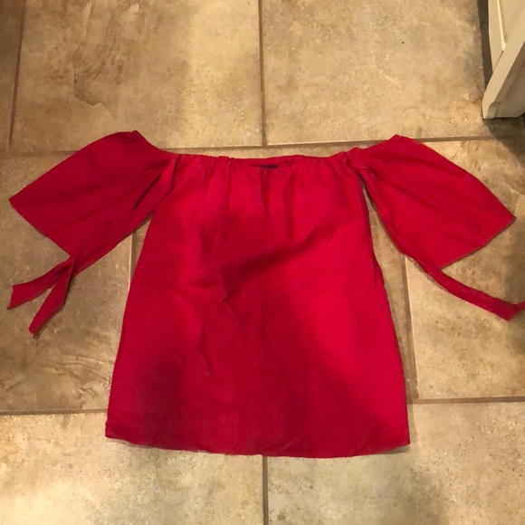 Re-formation off the shoulder shirt - Picture 1 of 4